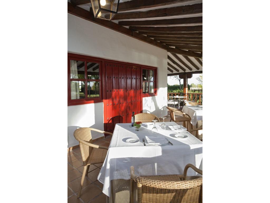 Hotel De 4*