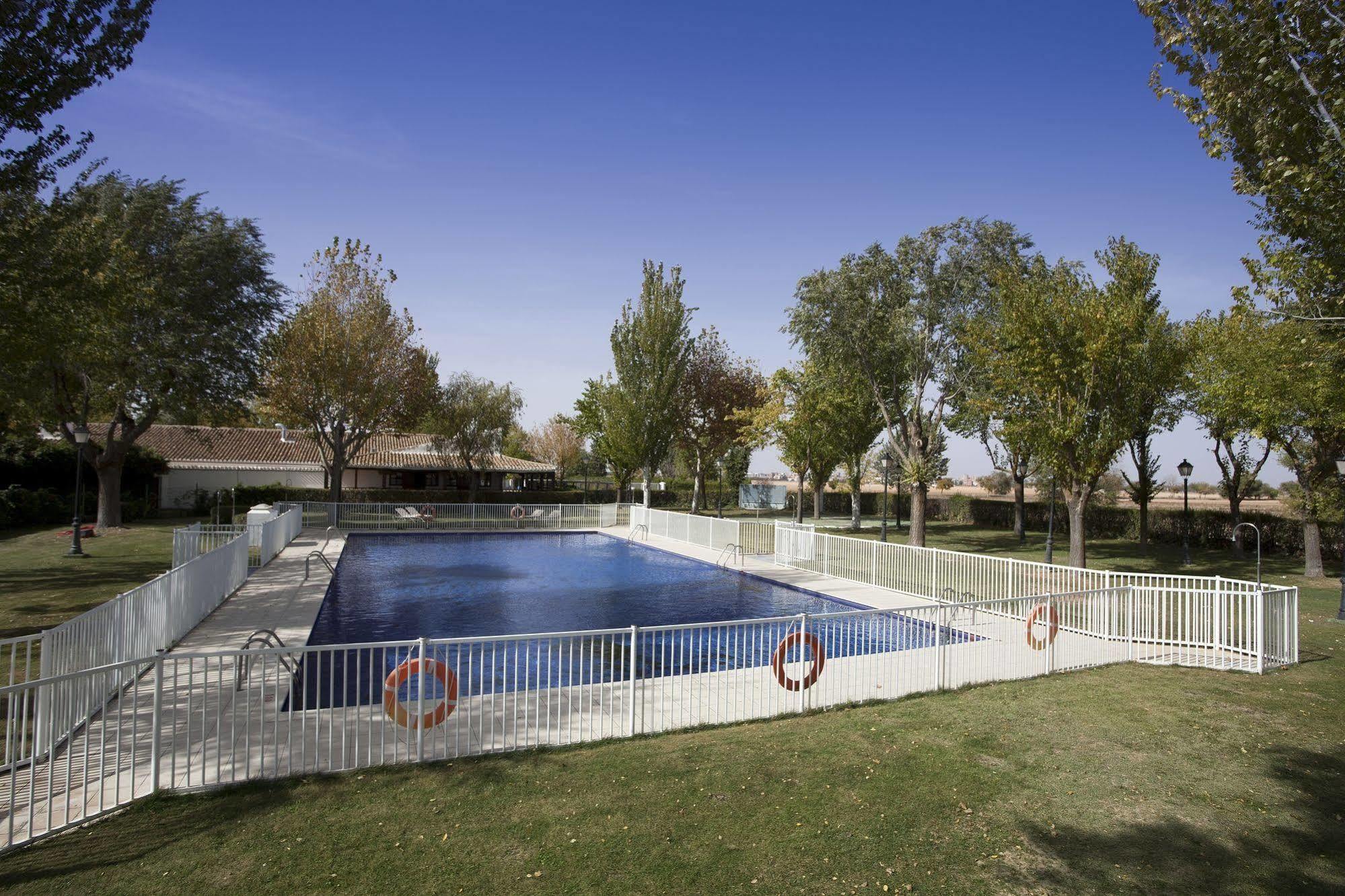 Hotel De 4*
